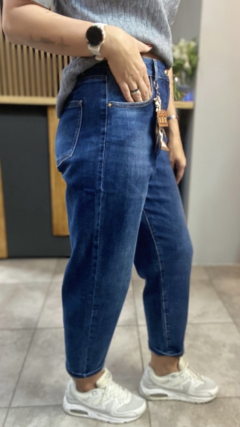 Jeansy M'SARA - klasyczny krój, ponadczasowy styl