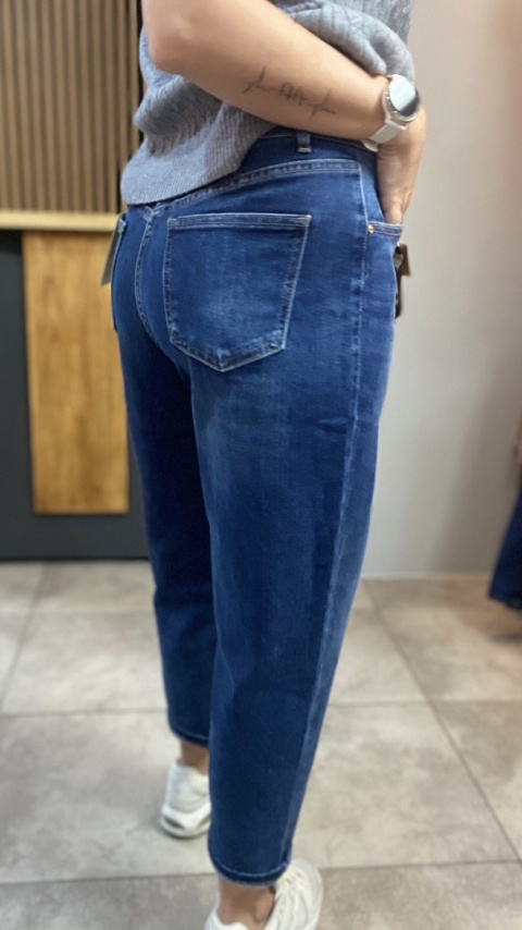 Jeansy M'SARA - klasyczny krój, ponadczasowy styl