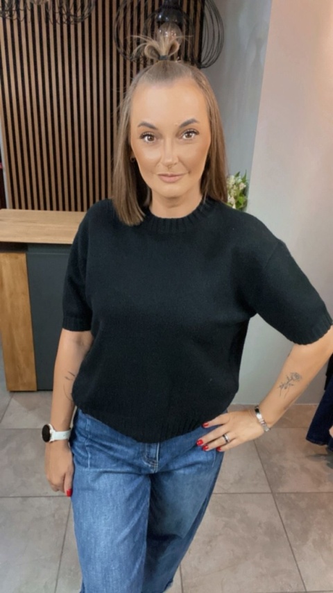 Sweter JUST WOMAN z krótkim rękawem - Czarny