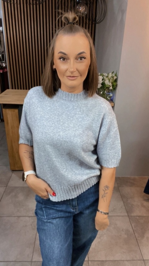 Sweter JUST WOMAN z krótkim rękawem - Szary