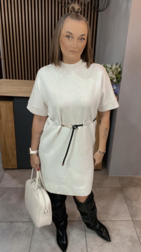 Sukienka dzianinowa Melody z paskiem - Śmietanka