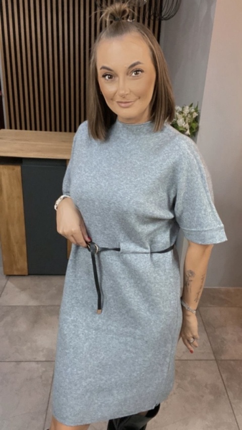 Sukienka dzianinowa Melody z paskiem - Szara