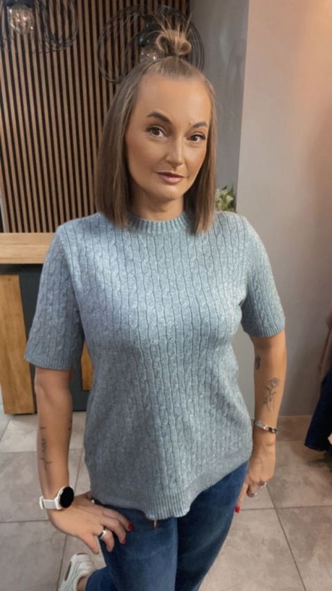 Sweter ze splotem warkoczowym - Szary