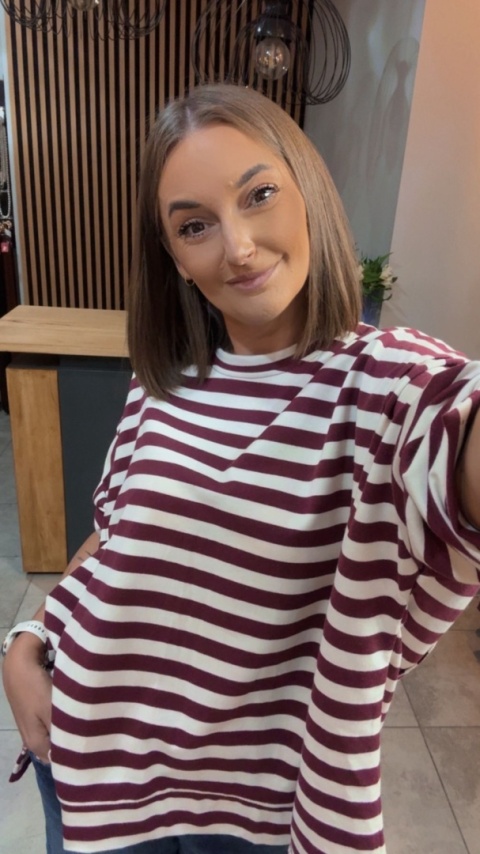 Bluzka w paski - oversize - biało-bordowa