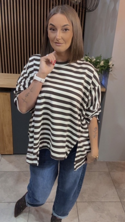 Bluzka w paski – oversize - biało-brązowa
