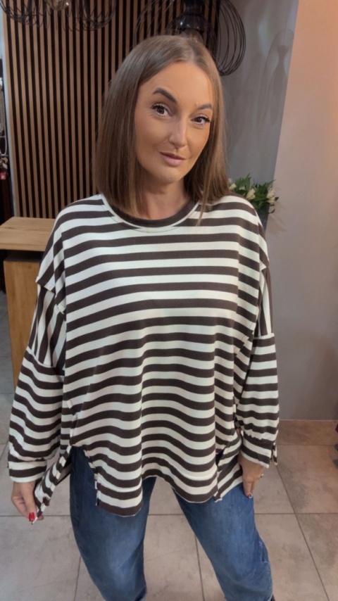 Bluzka w paski – oversize - biało-brązowa
