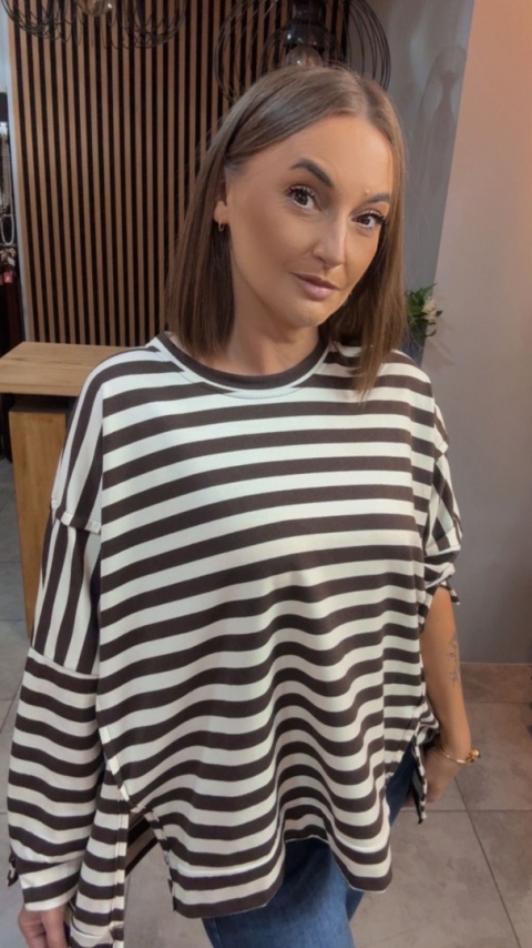 Bluzka w paski – oversize - biało-brązowa