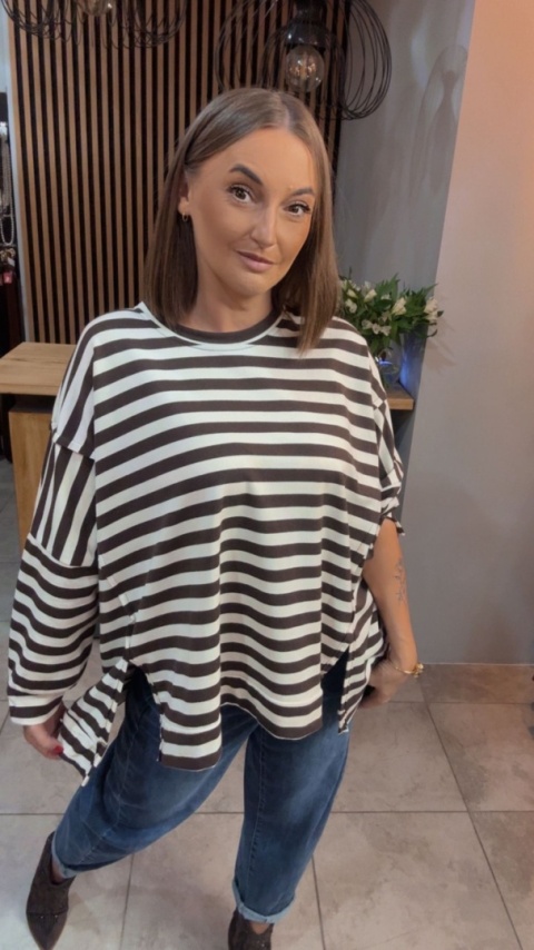 Bluzka w paski – oversize - biało-brązowa
