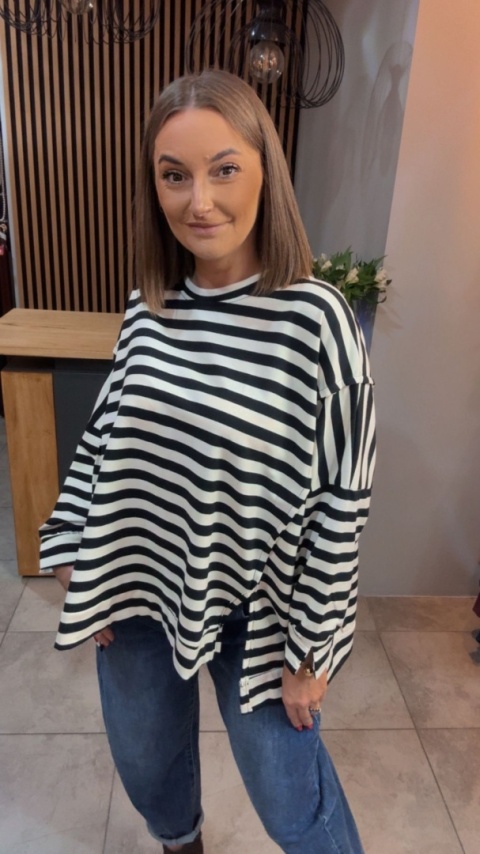 Bluzka w paski - oversize - biało-czarna