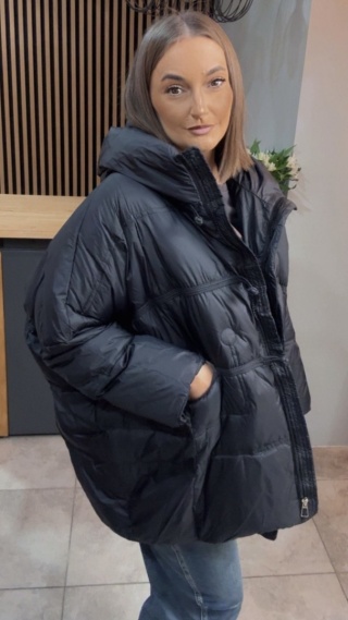 Kurtka Naturalny puch „Pętelka” – czarna