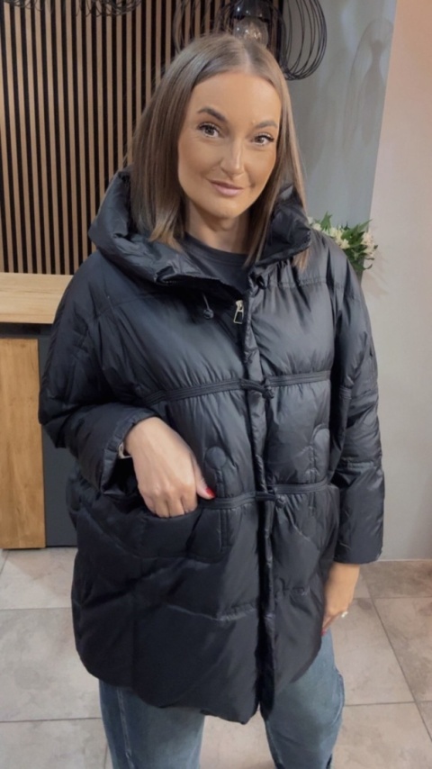 Kurtka Naturalny puch „Pętelka” – czarna