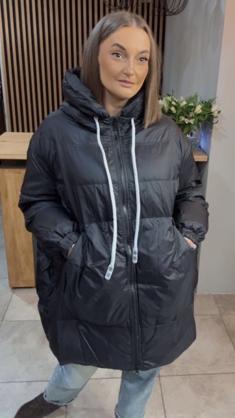 Kurtka Oversize z Naturalnym Puchem - Czarna