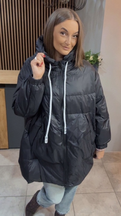 Kurtka Oversize z Naturalnym Puchem - Czarna