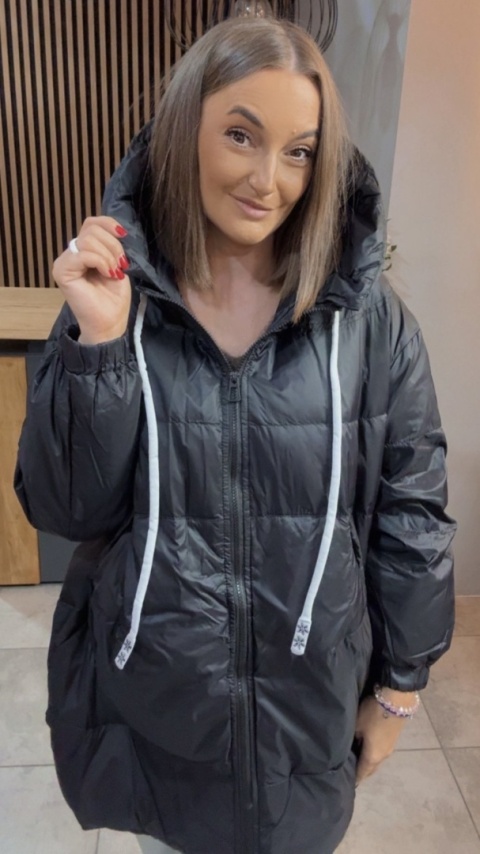 Kurtka Oversize z Naturalnym Puchem - Czarna