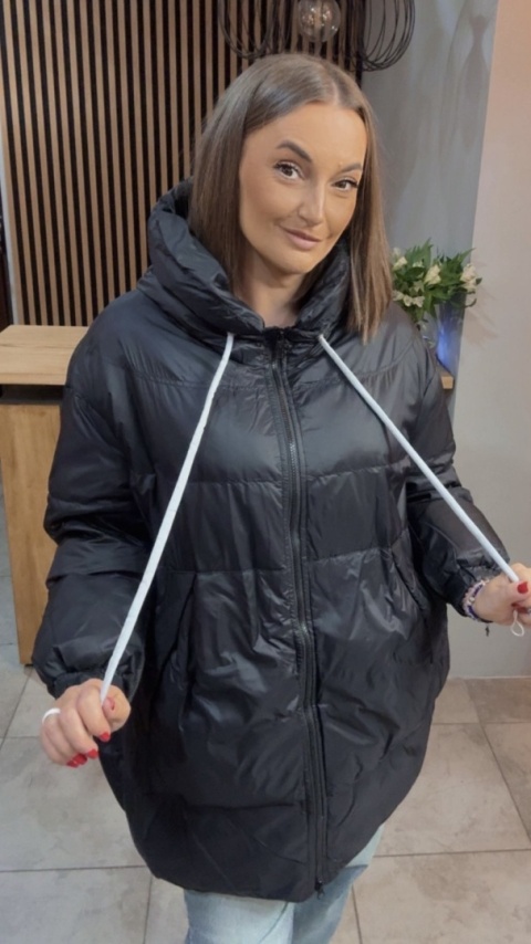 Kurtka Oversize z Naturalnym Puchem - Czarna