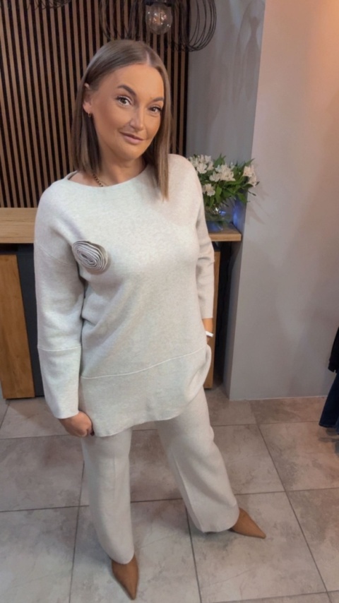 Komplet E-Woman Fashion - Śmietanka