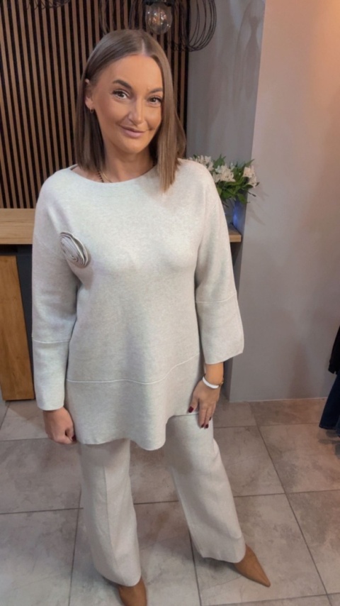 Komplet E-Woman Fashion - Śmietanka