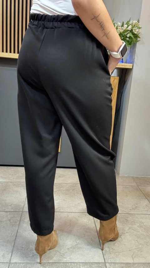 Spodnie z gumką w pasie - Czarne