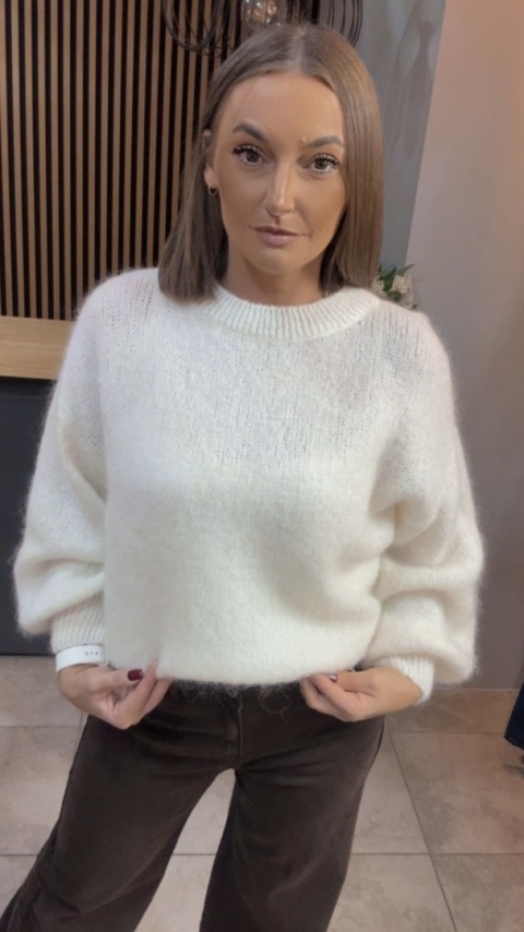 Sweter CXL Collection z moherem – Śmietanka