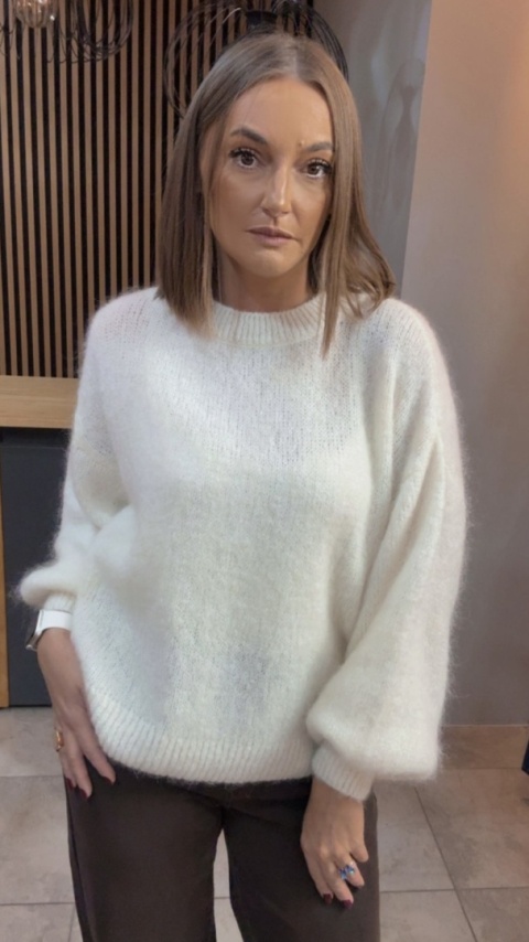 Sweter CXL Collection z moherem – Śmietanka