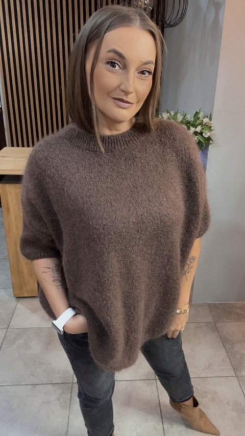 Sweter CXL - miękki i stylowy - Brąz