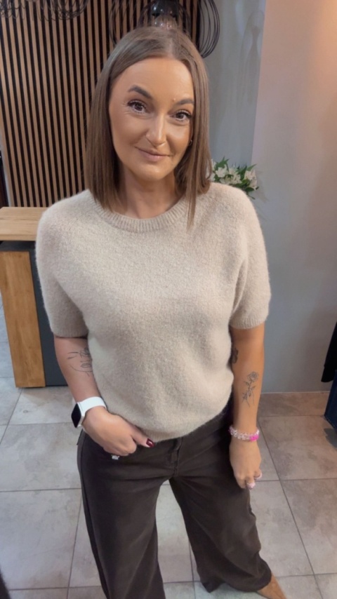 Sweter z krótkim rękawem z baby alpaki – Beżowy