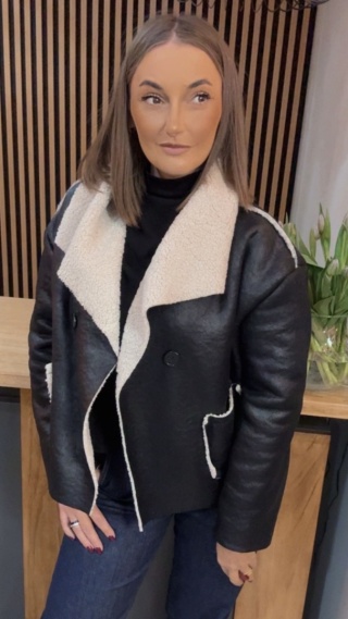 Kurtka z kożuchem - ekoskóra, czarna