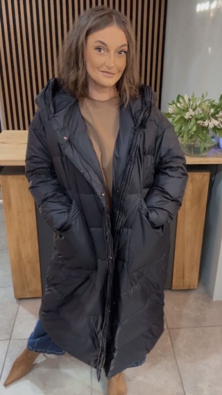 Płaszcz Premium Oversize z naturalnym puchem – czarny