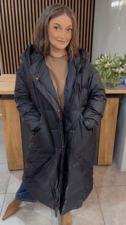 Płaszcz Premium Oversize z naturalnym puchem – czarny