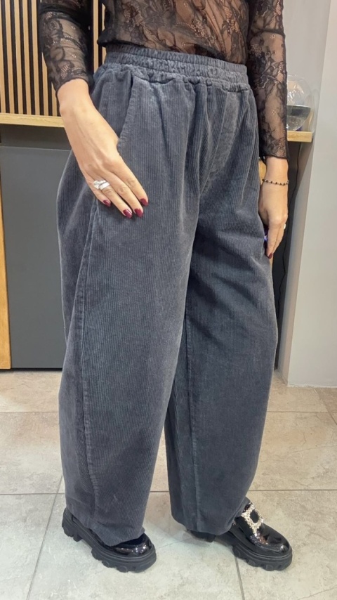 Spodnie sztruksowe Gioya & Co. - Smoke