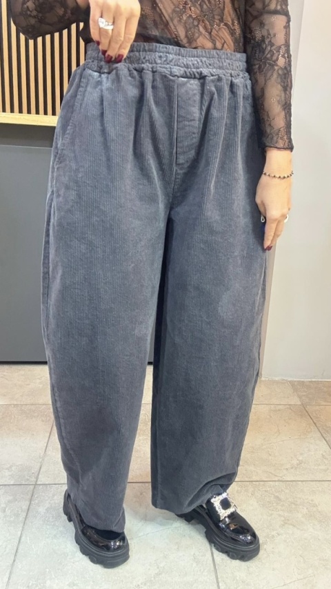 Spodnie sztruksowe Gioya & Co. - Smoke