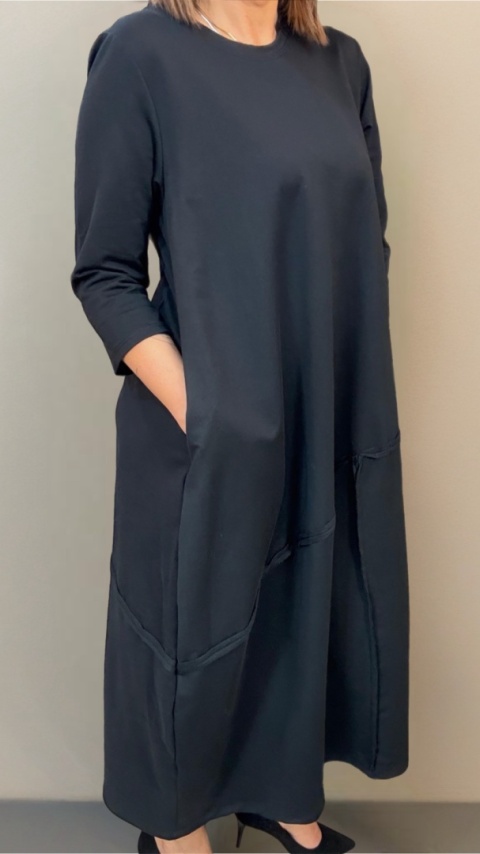 Sukienka Wendy Trendy – luźna, czarna midi/maxi