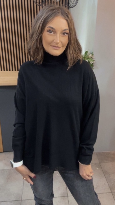 Sweter z półgolfem oversize Finery - Czarny