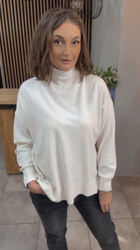 Sweter z półgolfem oversize Finery - Śmietanka