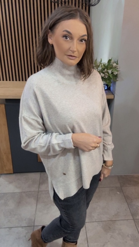 Sweter z półgolfem oversize Finery - Beżowy