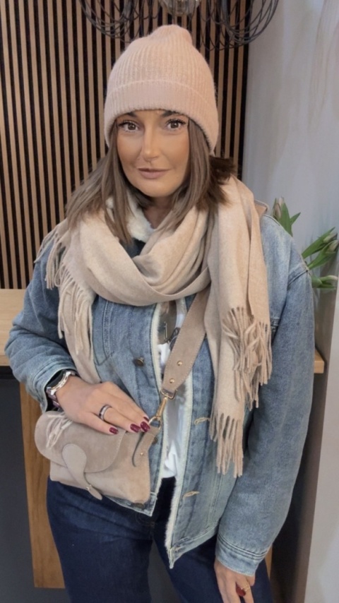 Jeansowa kurtka z kożuchem