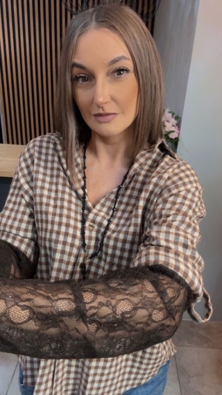 Koszula POSSE w brązową kratkę z koronkowymi rękawami