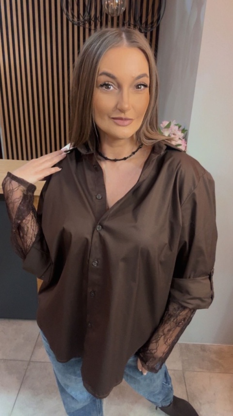 Koszula POSSE z koronkowymi rękawami - Czekolada