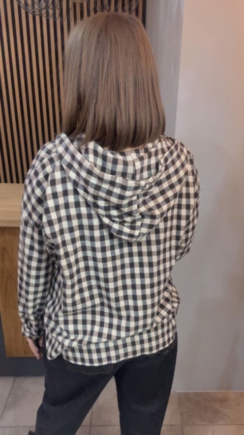 Koszula z kapturem w kratę – Brązowa