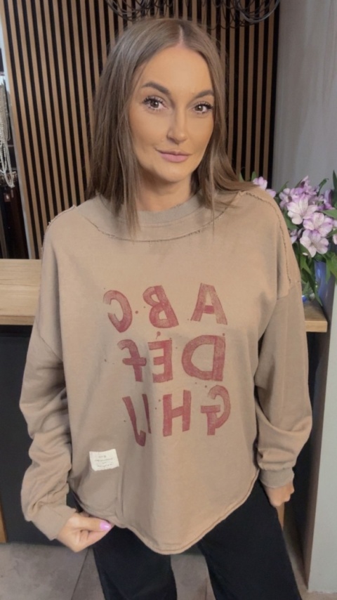 Bluza Oversize „Art Letters” - Ciepły Beż