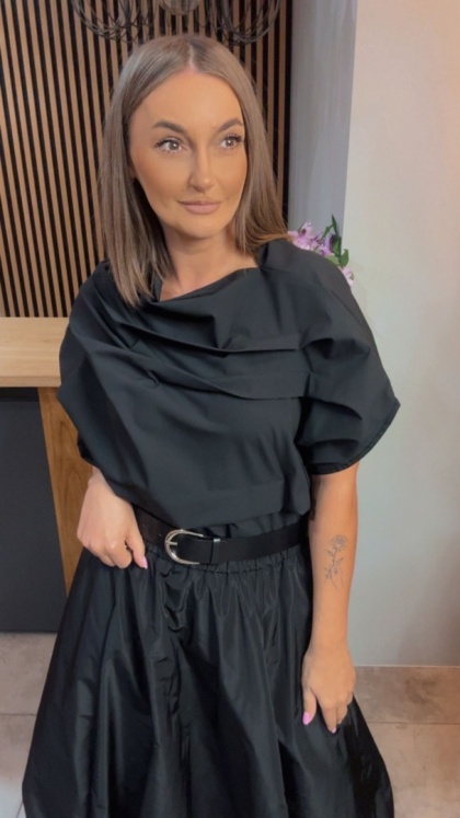 Bluzka Wendy Trendy 3D – czarna, z efektownym, warstwowym wykończeniem