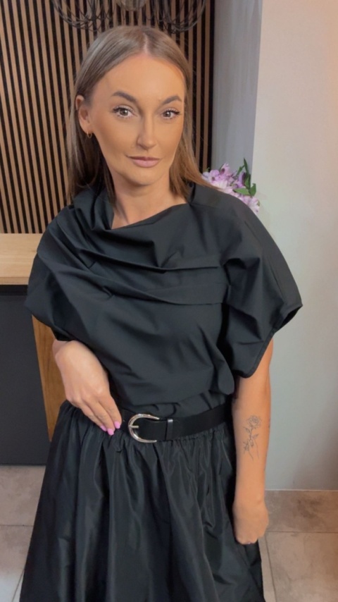 Bluzka Wendy Trendy 3D – czarna, z efektownym, warstwowym wykończeniem