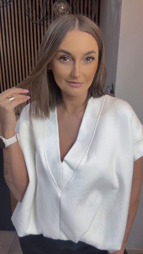 Kamizelka / Bluza z Dekoltem w Serek – Model Oversize