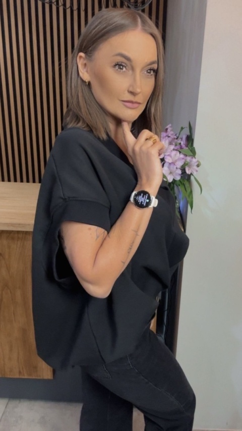 Kamizelka / Bluza z Dekoltem w Serek – Model Oversize