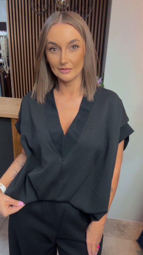 Kamizelka / Bluza z Dekoltem w Serek – Model Oversize