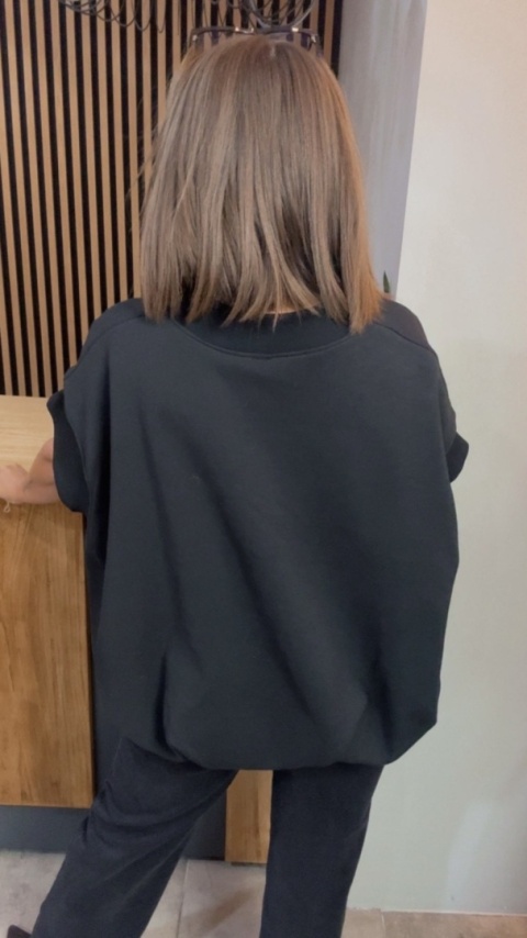 Kamizelka / Bluza z Dekoltem w Serek – Model Oversize