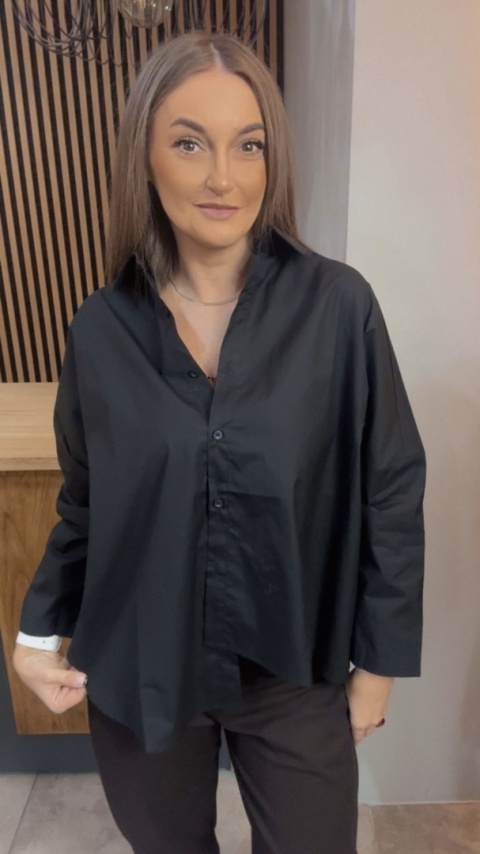 Koszula oversize z asymetrycznym bokiem – Cyard™