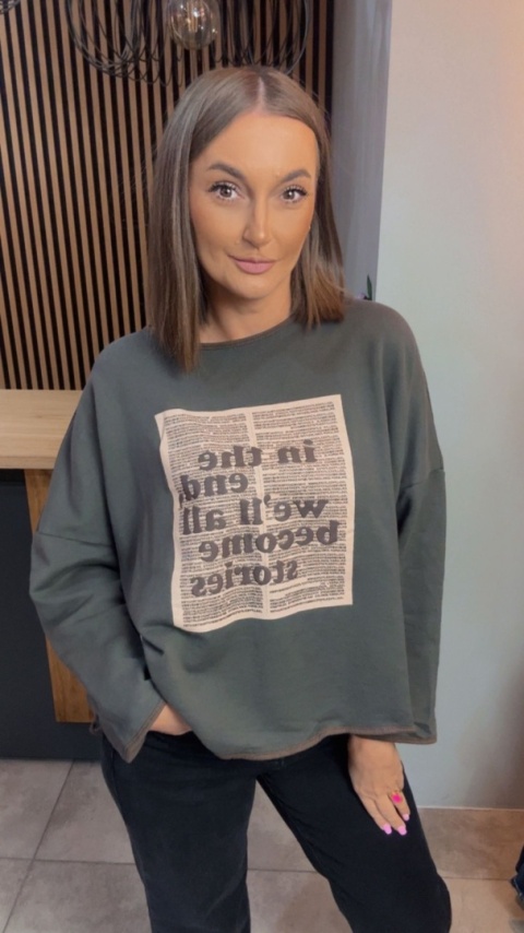 Bluza oversize z nadrukiem „In the end we’ll all become stories”