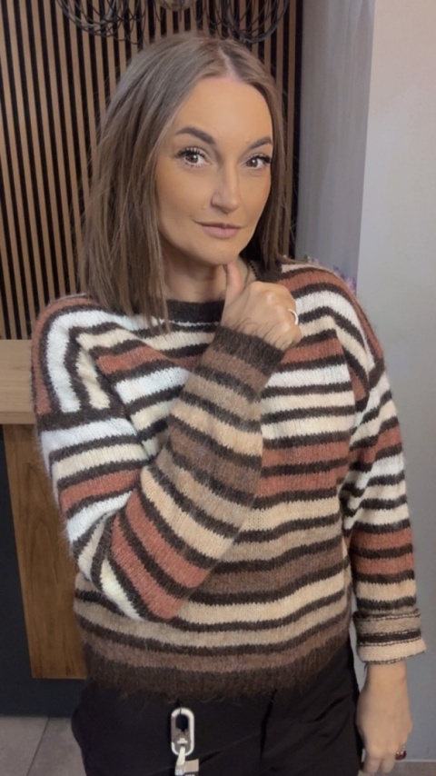 Sweter w kolorowe pasy – Cocco Rosso Collection