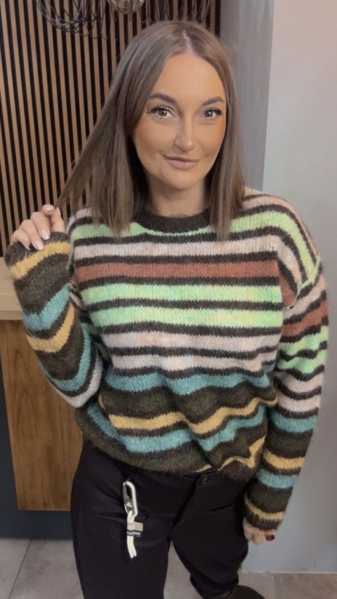 Sweter w kolorowe pasy – Cocco Rosso Collection